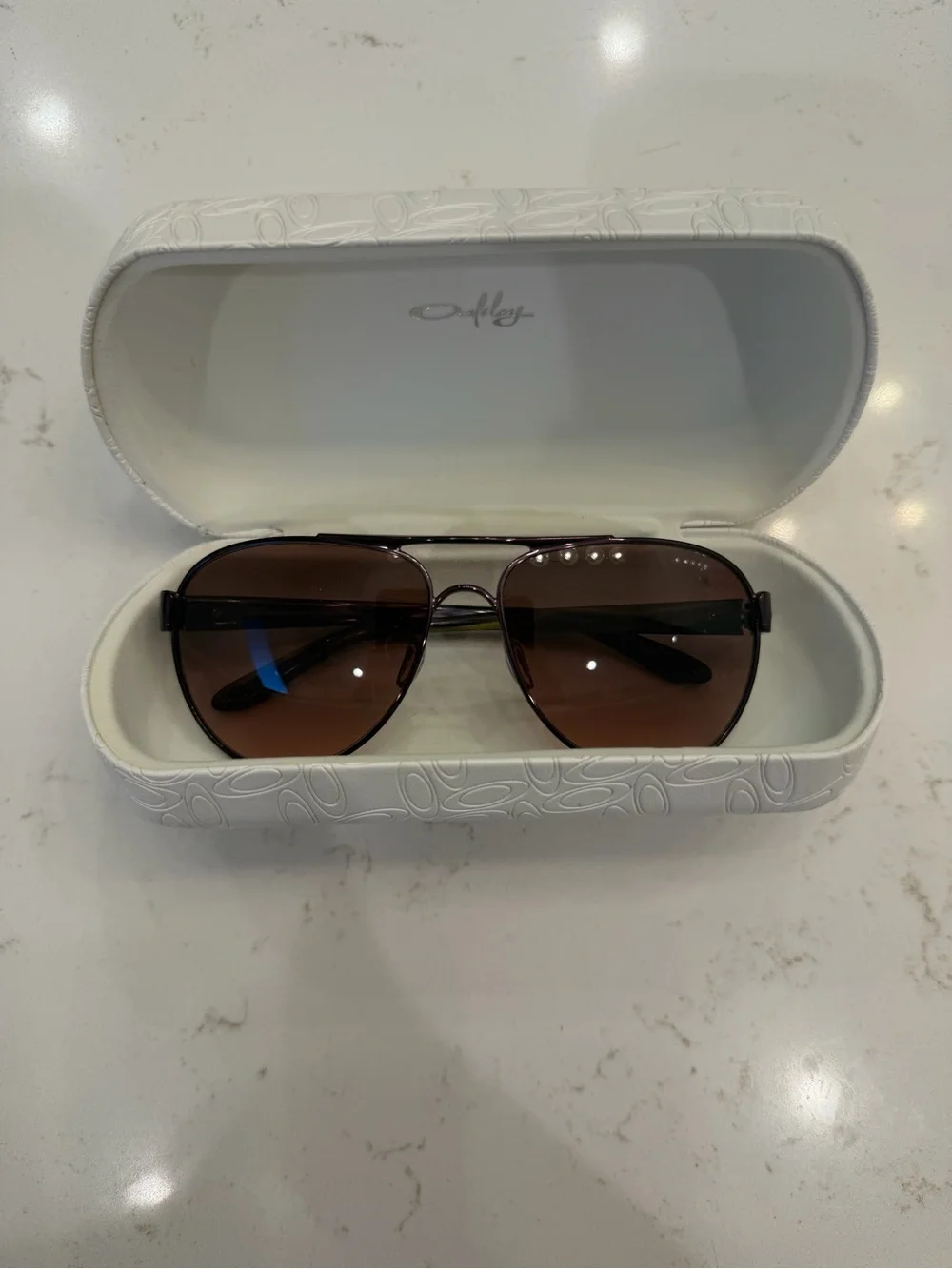 Oakley Disclosure, Aviator Style Sunglasses With Purple Frame and Dark Lenses